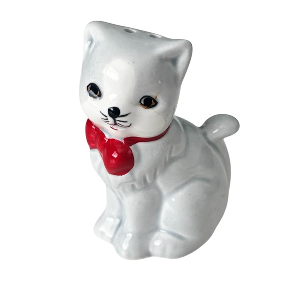 Vintage Mid-Century Ceramic Kitten/Cat Salt & Pepper Shakers, Red Bow Detail - Picture 4 of 16
